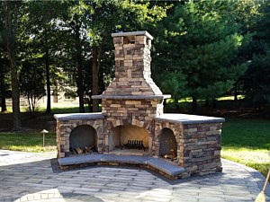 Outdoor Fireplaces & Fire Pit Kits