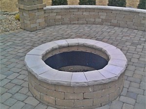 Outdoor Fireplaces & Fire Pit Kits